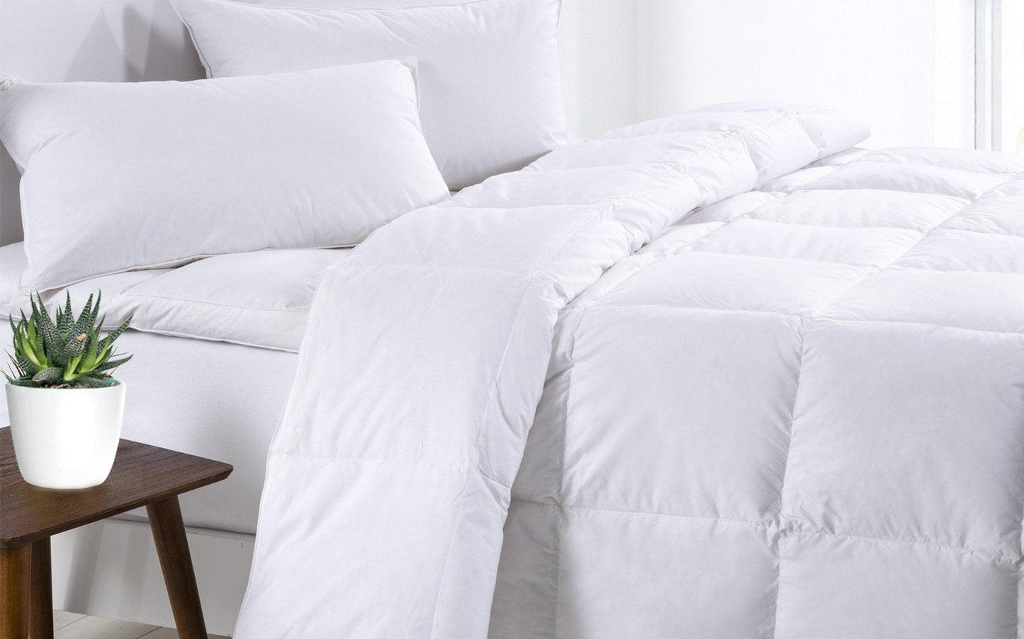 Royal Comfort 500GSM Goose Feather Down Quilt And Bamboo Quilted Pillow Set - Double - White