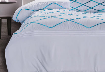 Luxton Super King Size White and Turquoise Blue Quilt Cover Set (3PCS)